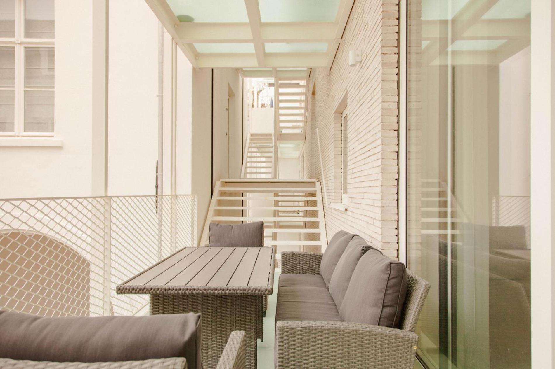 Serene In The Heart Of Apartment